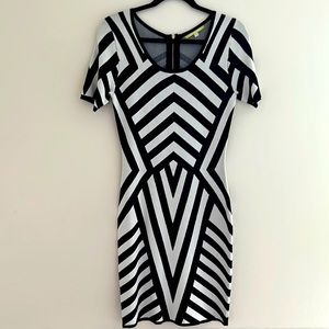 GIANNI BINI size Medium Black and White Stripped dress!